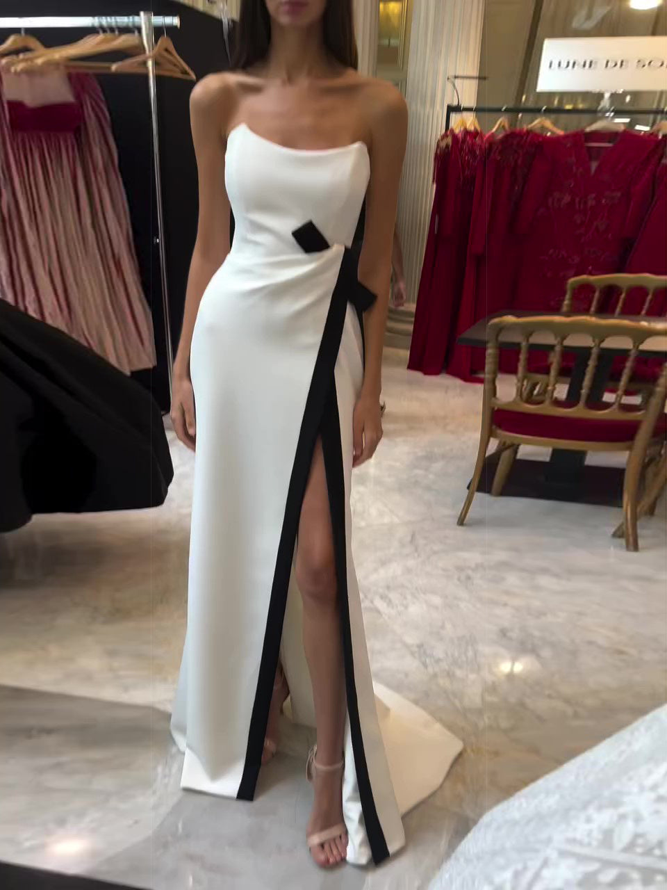Robe Soirée Longue Noir Blanc Bustier Fendue Élégante