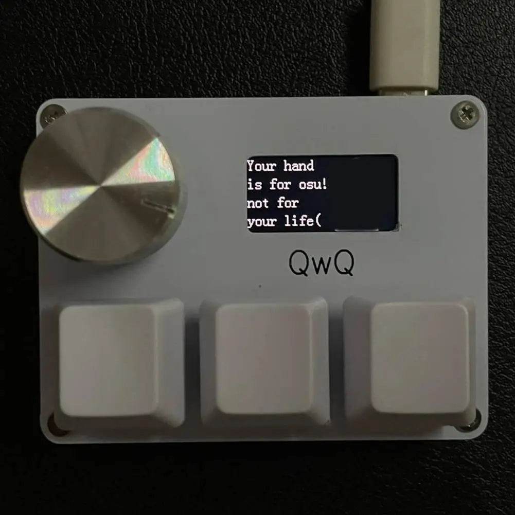 🎮 Mini Clavier Mécanique SayoDevice OSU O3C – Switchs Magnétiques Roses | Écran IPS & Ultra-Vitesse - Legeekshop