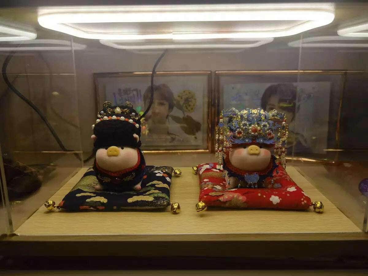 ✨ Présentoir LED Acrylique Transparent | Vitrine Figurines & Modèles - Legeekshop