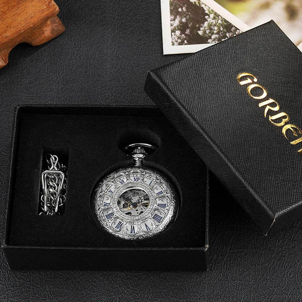Montre de Poche Mécanique de Luxe à Chiffres Romains pour Homme, Gravé, Boîtier en Argent, Steampunk | Wayne Outfitters - Legeekshop