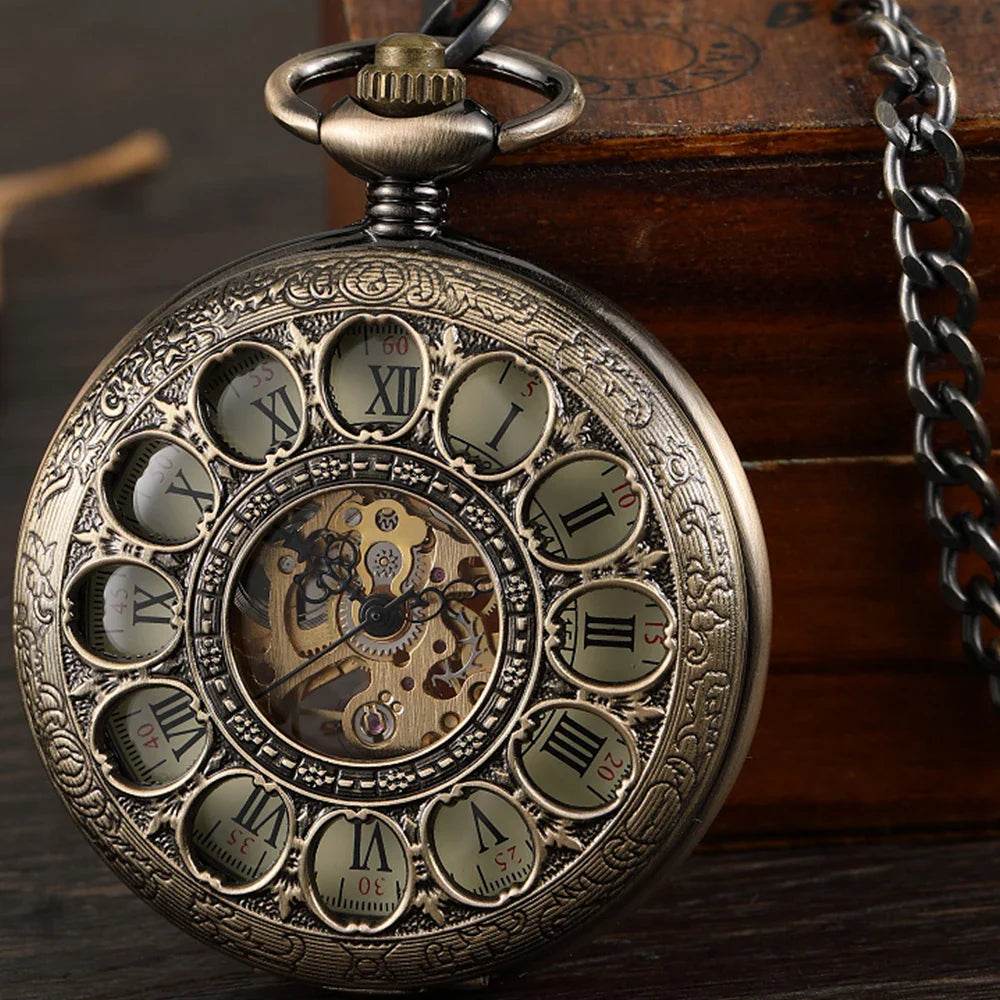 Montre de Poche Mécanique de Luxe à Chiffres Romains pour Homme, Gravé, Boîtier en Argent, Steampunk | Wayne Outfitters - Legeekshop