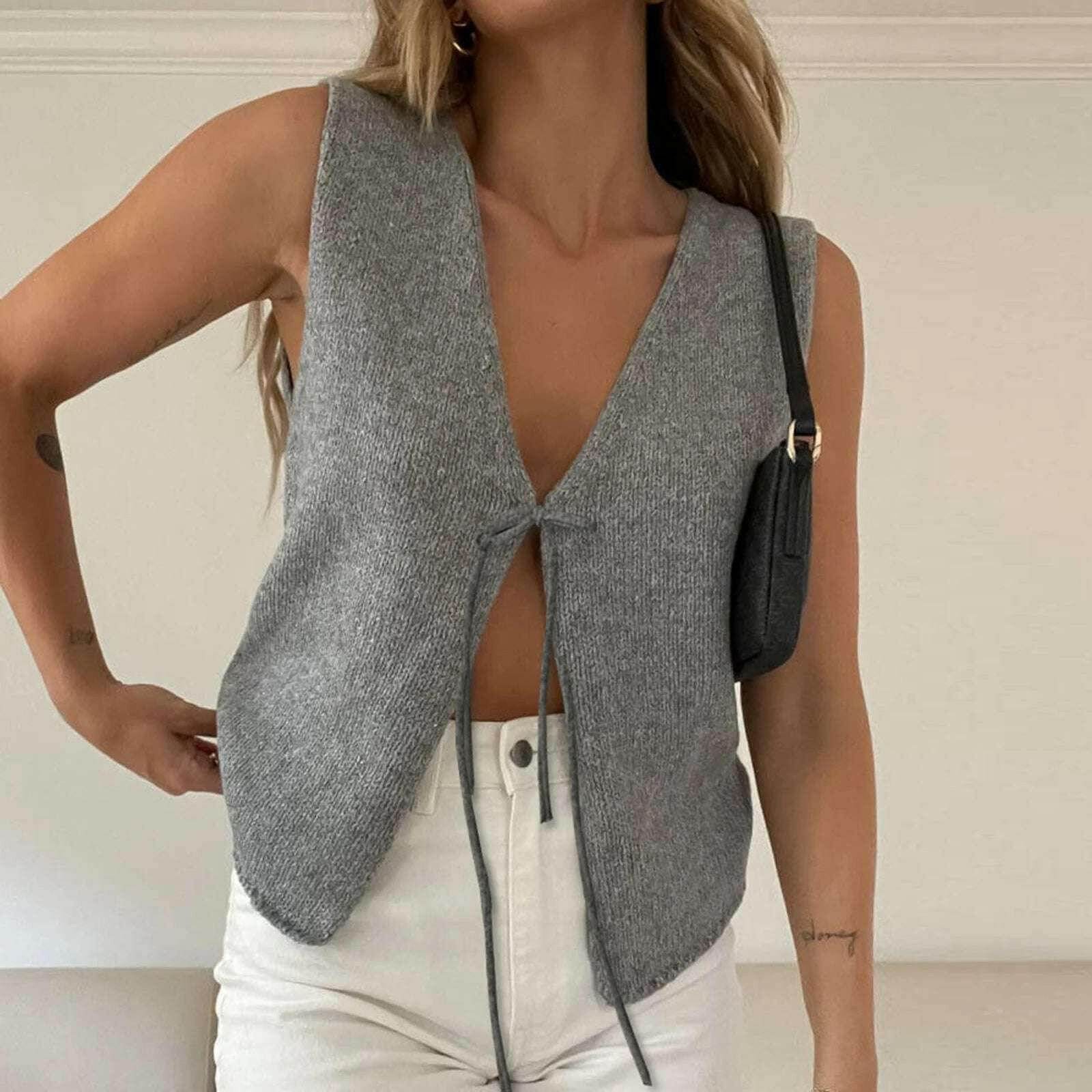🧶 Pull gilet tricoté Y2K – Débardeur sans manches avec nœud papillon - Legeekshop