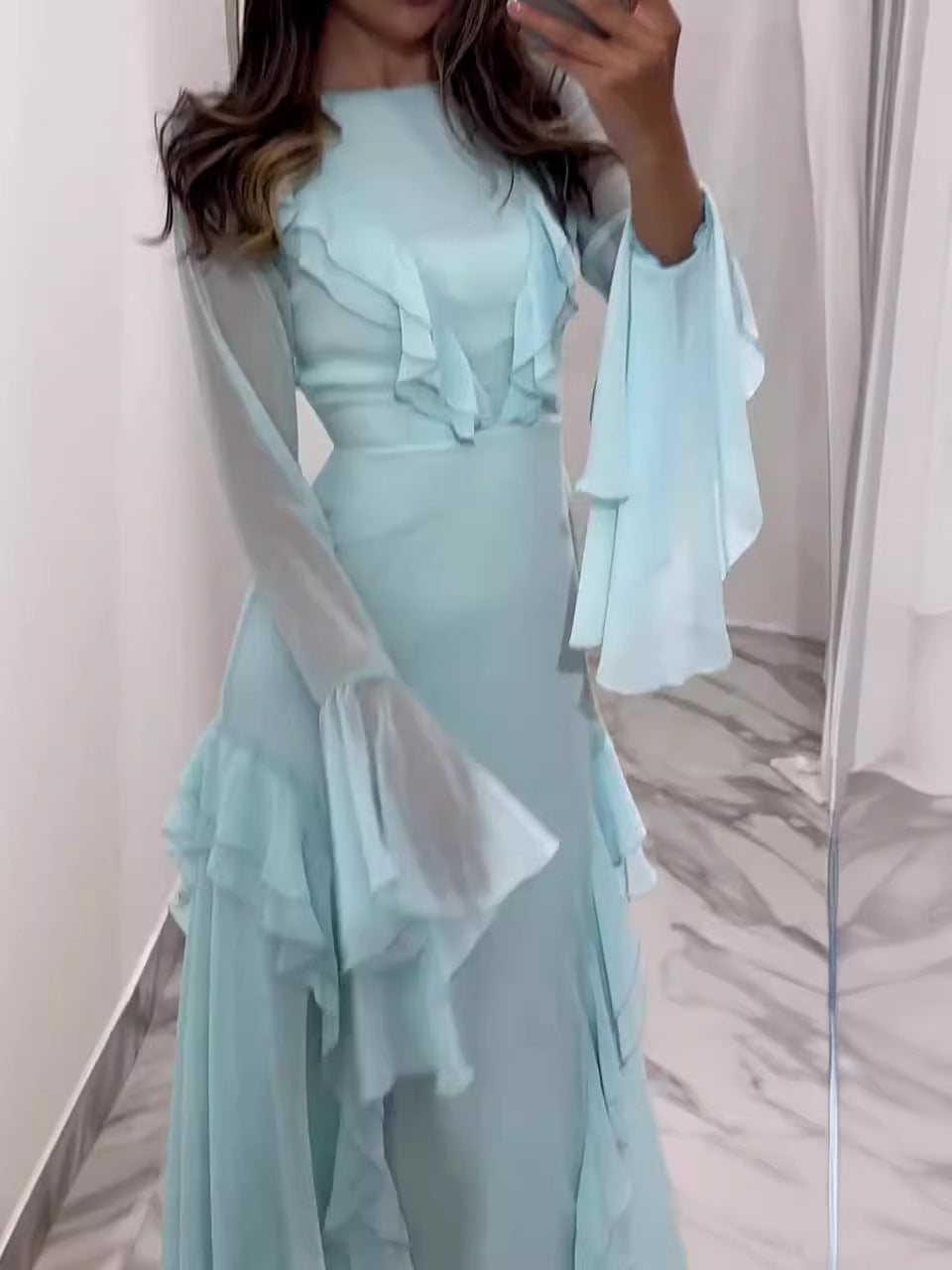 Robe Longue Col Rond Volants Manches Longues Élégante