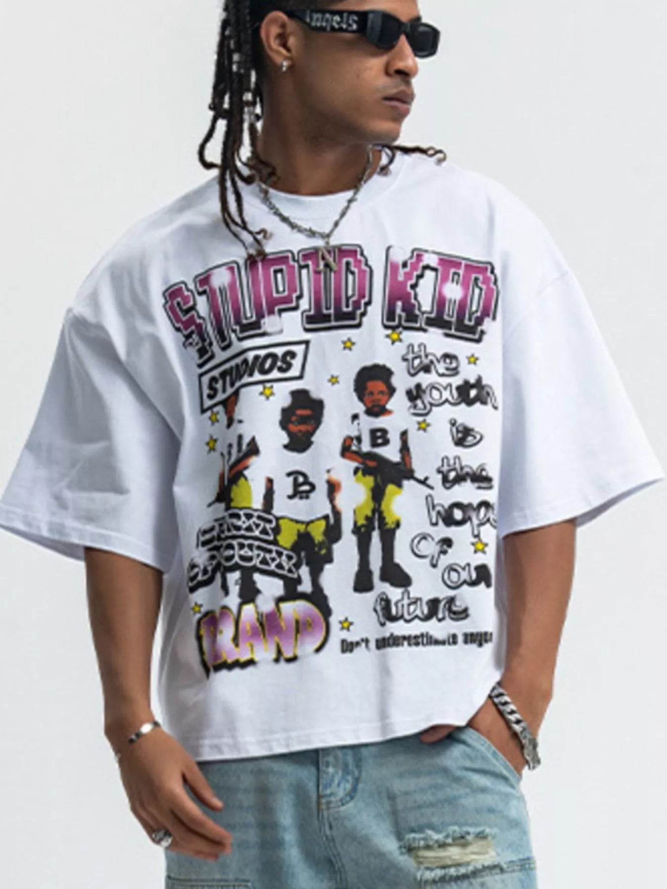 T-shirt homme graphique à col rond et manches courtes avec un design coloré et moderne de la marque Trendsi