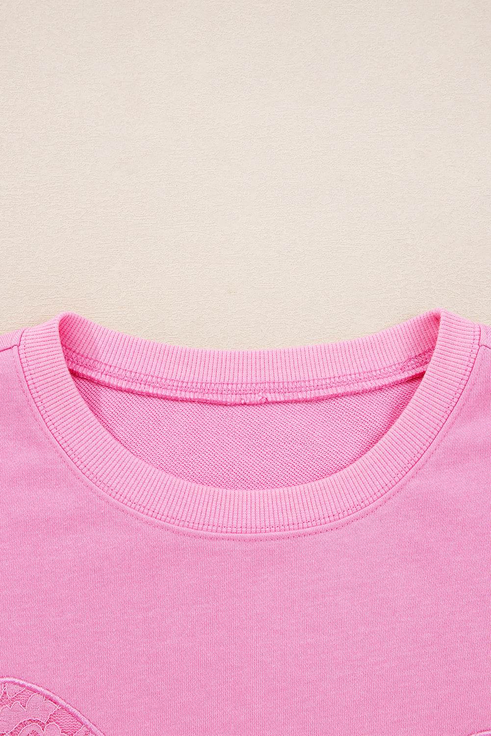 Plus Size Pink Sweatshirt - Grand Nœud en Dentelle Brodée avec Manches Dolman et Fente - Legeekshop