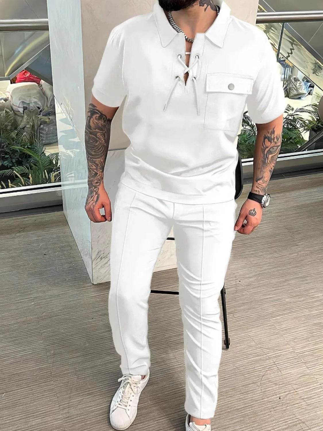Ensemble homme grande taille en blanc avec une chemise à col et un pantalon ajusté