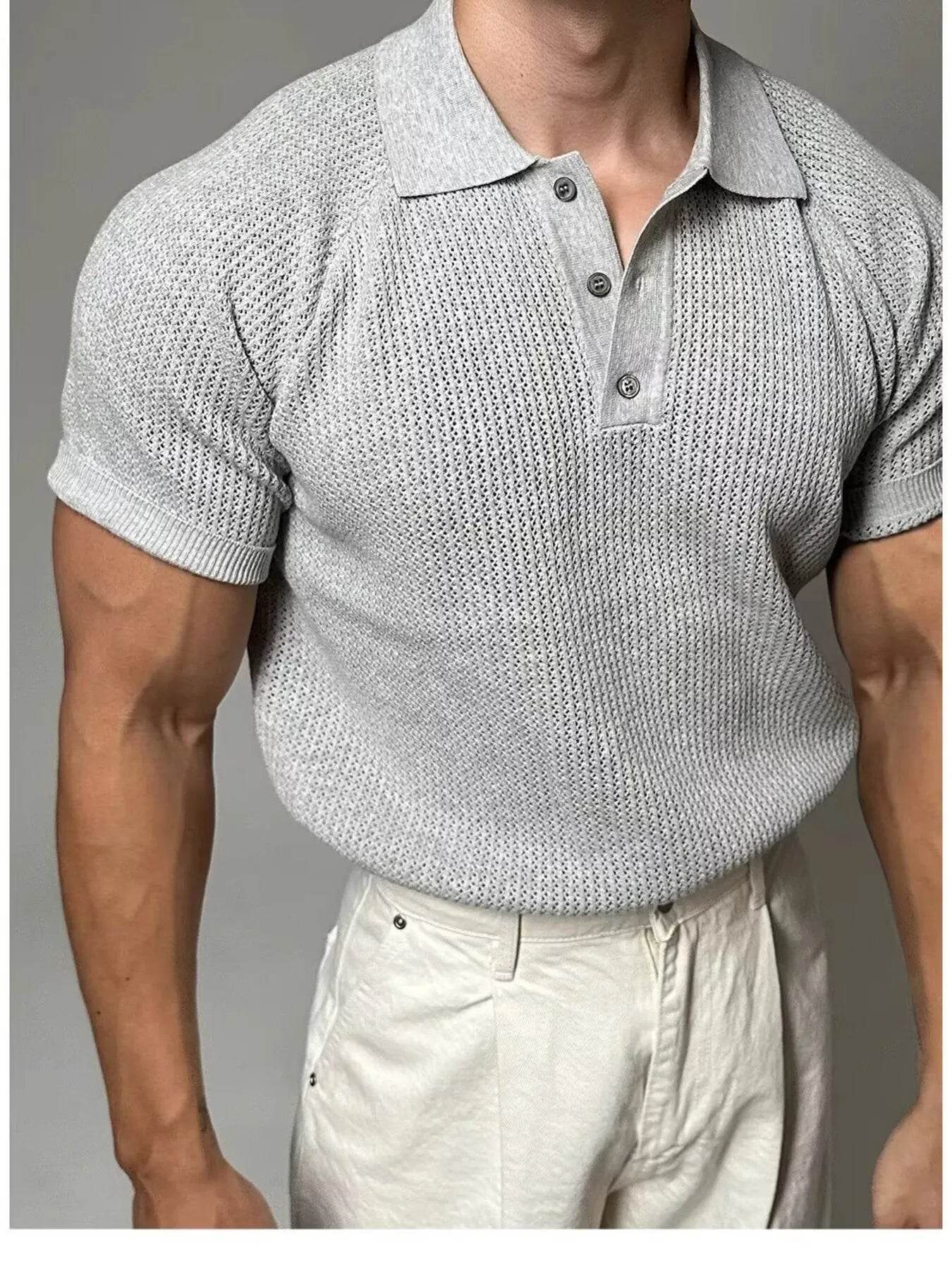 Polo texturé homme grande taille en gris, confortable et stylé pour toutes les occasions
